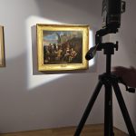 Accrochage des tableaux du musée des Augustins